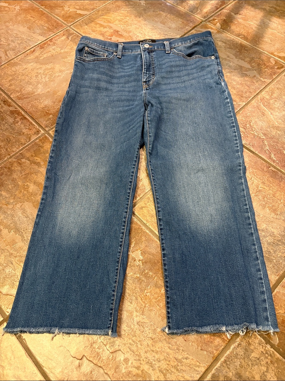 Banana Republic High Rise Bootcut Frayed Hem Jeans in Medium Blue